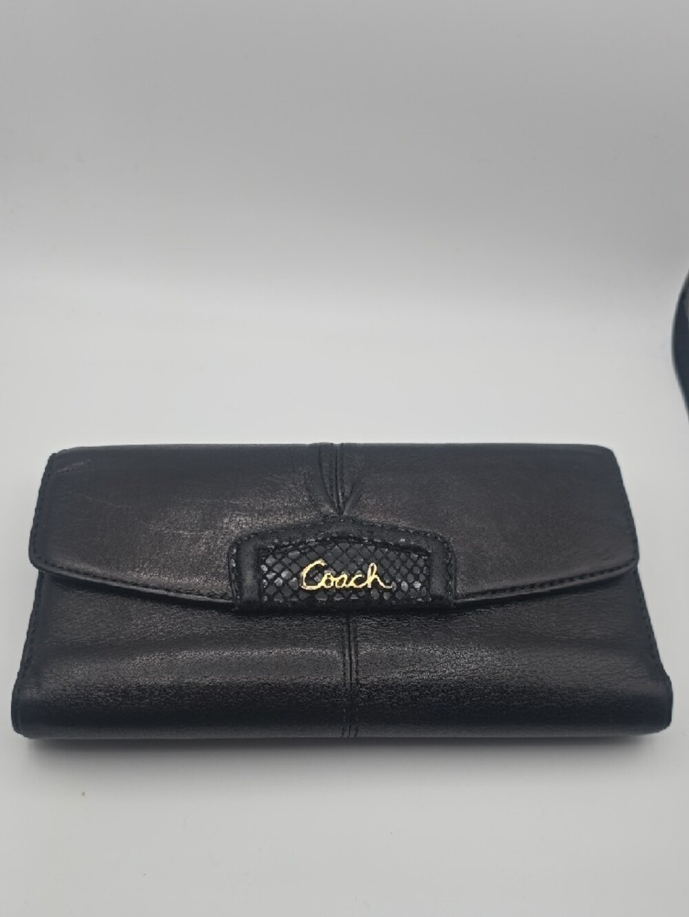 Coach Black Leather Wallet & Cheekbook Holder W/ Gold Hardware (GOOD/FAIR)✨️🖤✨️ - Picture 3 of 15